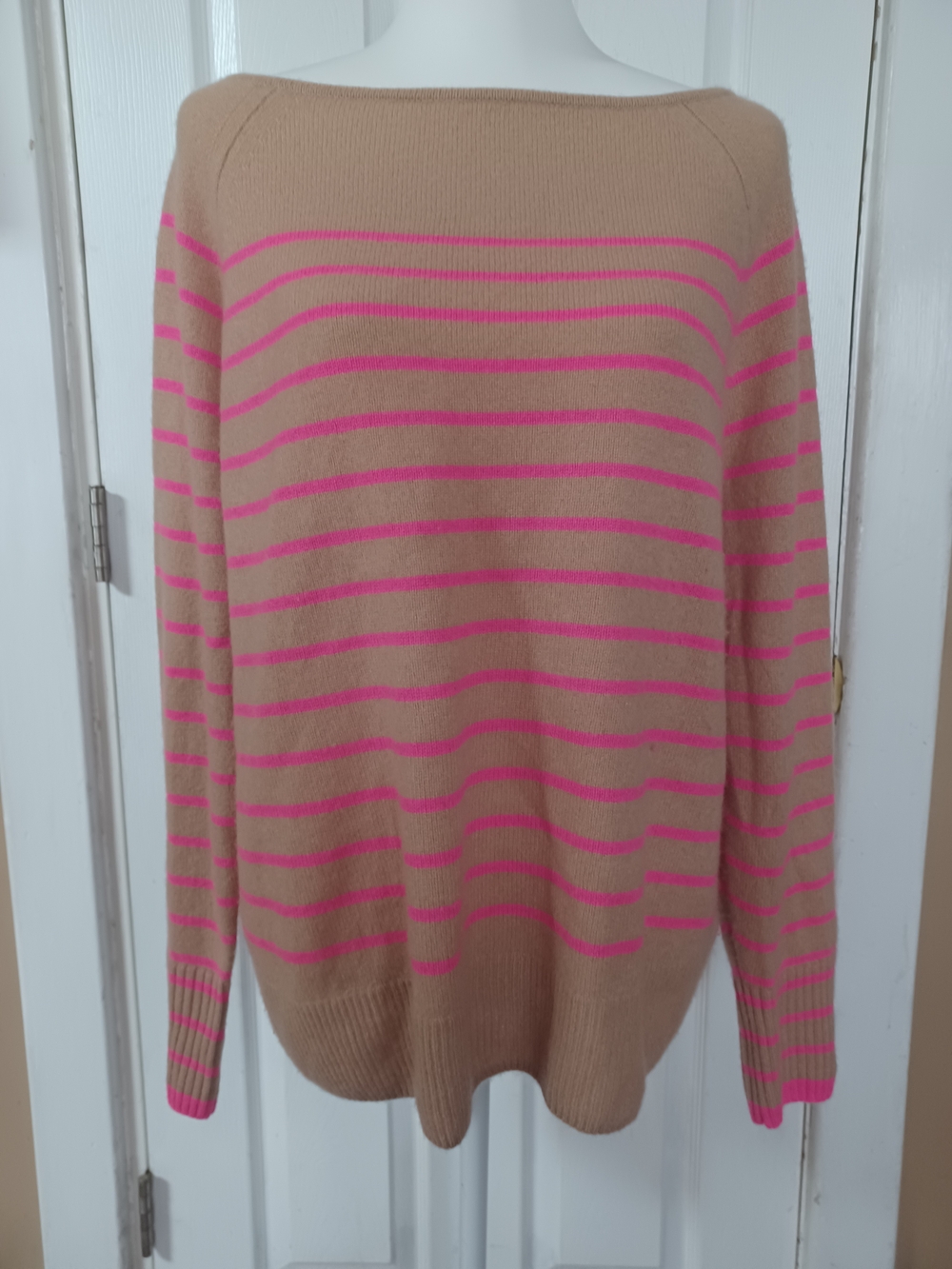 Vineyard Vines 100% Cashmere Striped Sweater Boatneck Tan Pink L Preppy Luxury